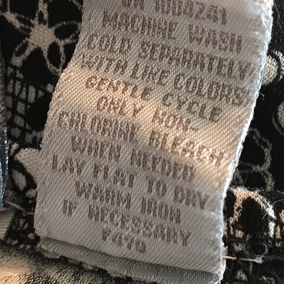 Ruffled bottom skirt sz S(m) - Picture 5 of 5